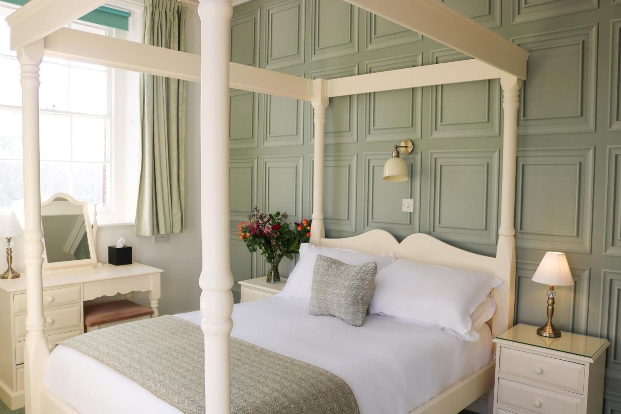 Bartley Lodge Hotel Линдхорст Экстерьер фото